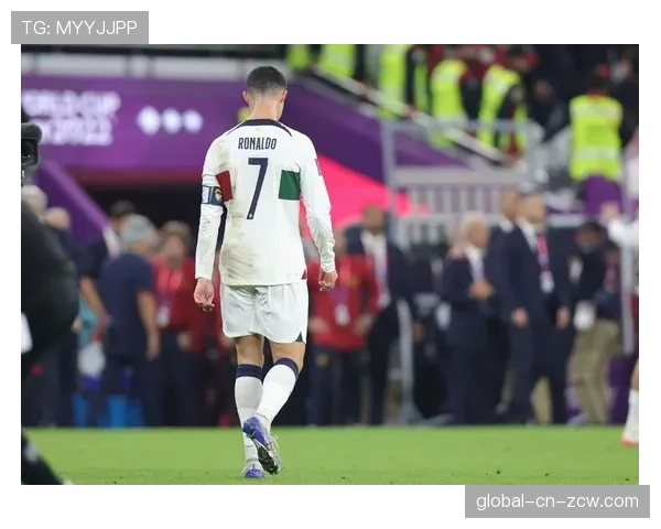 告别时刻:布斯克茨、莱万等老将的“最后一舞”欧冠? 告别时刻:布斯克茨、莱万等老将的“最后一舞”欧冠?